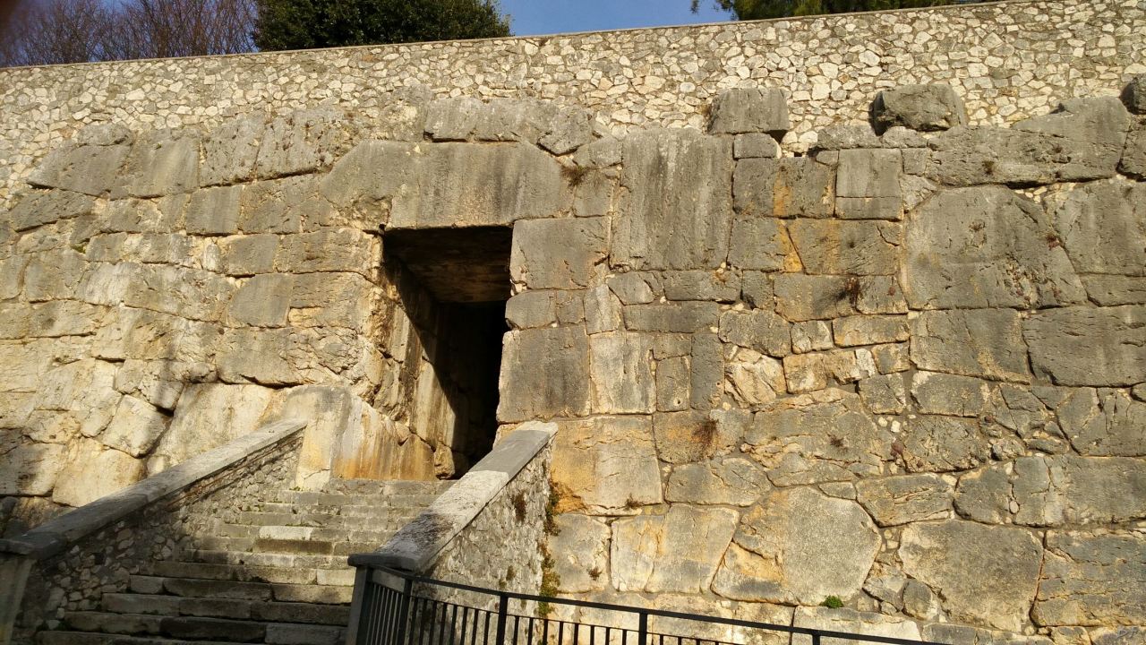 Aletrium-Mura-Poligonali-Megalitiche-Alatri-Frosinone-Lazio-Italia-43