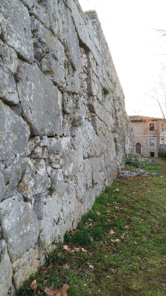 Aletrium-Mura-Poligonali-Megalitiche-Alatri-Frosinone-Lazio-Italia-44