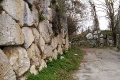 Alba-Fucens-Mura-Poligonali-Megalitiche-Albe-L-Aquila-Abruzzo-Italia-31