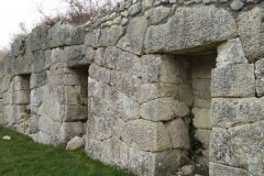 Alba-Fucens-Mura-Poligonali-Megalitiche-Albe-L-Aquila-Abruzzo-Italia-42