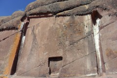 Edificio-Rupestre-Porta-Dimensionale-Megaliti-Aramu-Muru-Puno-Perù-6