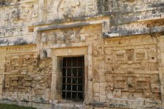 Sito-Megalitico-Maya-Chichen-Itza-Yucatan-Messico-13