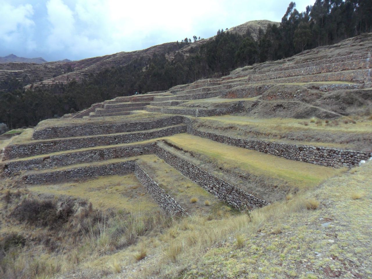 Chinchero-Mura-Poligonali-Piramide-Urubamba-Peru-82