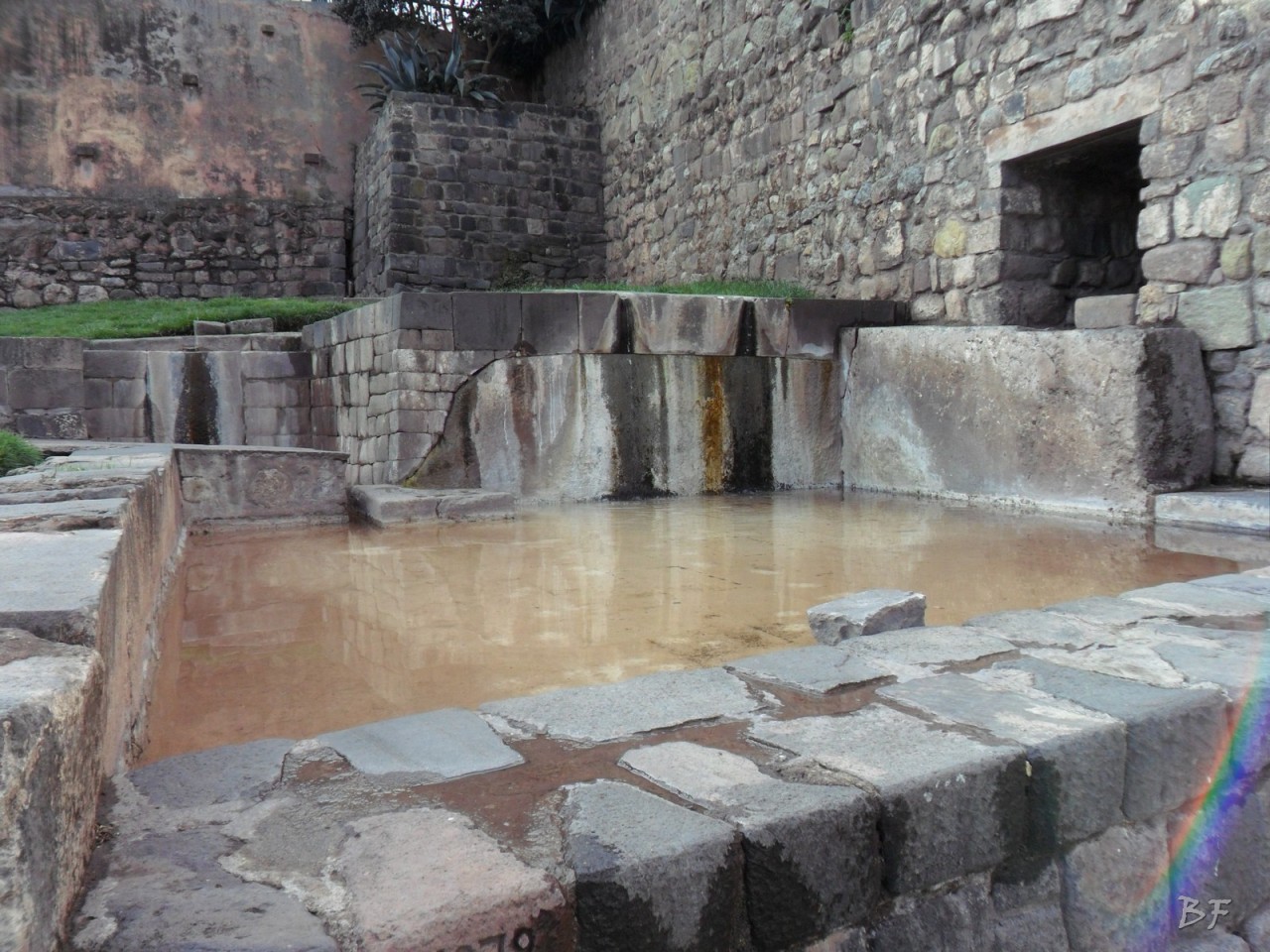 Mura-Poligonali-Megaliti-Tempio-Coricancha-Cusco-Perù-17