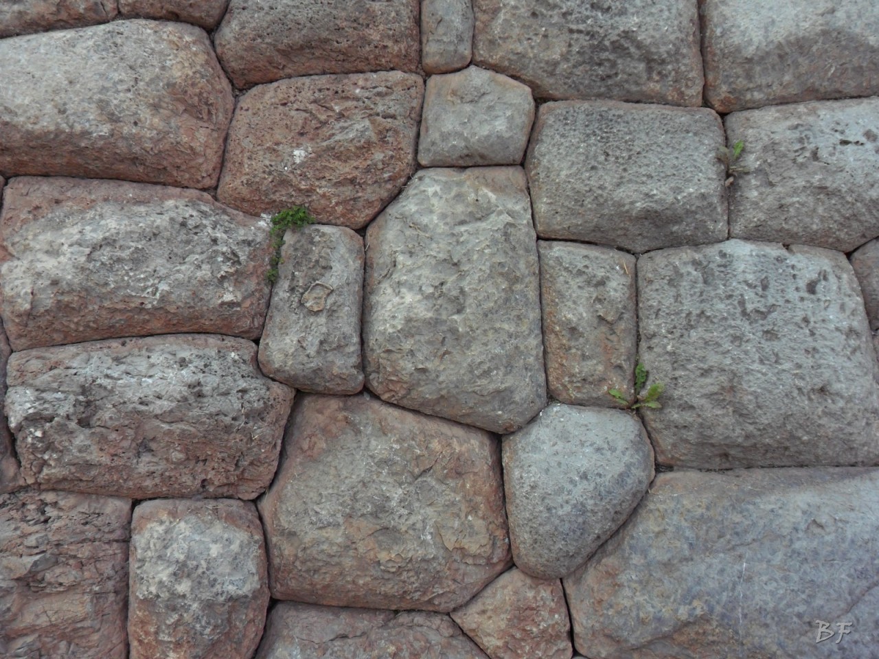 Mura-Poligonali-Megaliti-Cusco-Perù-1