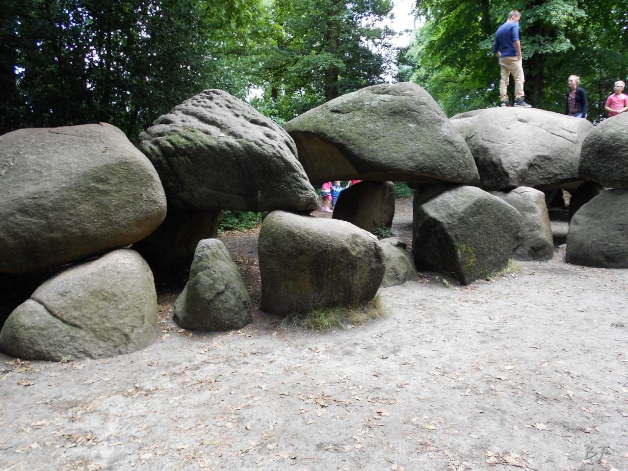 Hunebedden-Dolmen-Megaliti-Groeningen-Drenthe-Paesi-Bassi-69