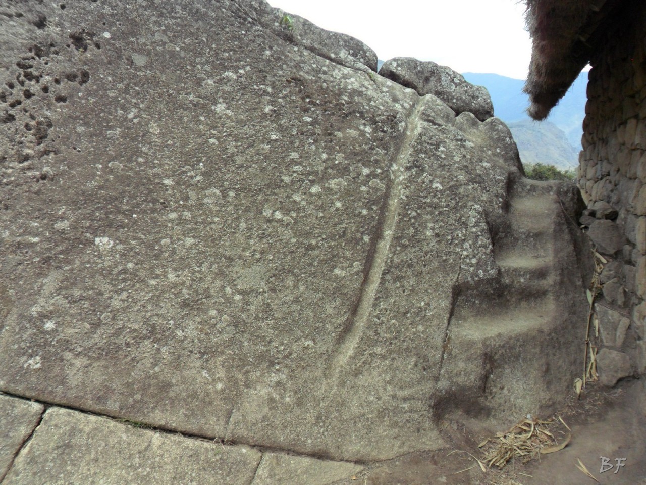 Mura-Poligonali-Incisioni-Altari-Edifici-Rupestri-Megaliti-Machu-Picchu-Aguas-Calientes-Urubamba-Cusco-Perù-128