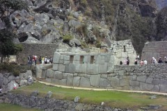 Mura-Poligonali-Incisioni-Altari-Edifici-Rupestri-Megaliti-Machu-Picchu-Aguas-Calientes-Urubamba-Cusco-Perù-140