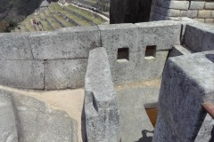 Mura-Poligonali-Incisioni-Altari-Edifici-Rupestri-Megaliti-Machu-Picchu-Aguas-Calientes-Urubamba-Cusco-Perù-149