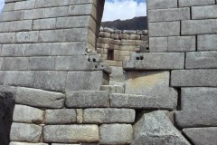 Mura-Poligonali-Incisioni-Altari-Edifici-Rupestri-Megaliti-Machu-Picchu-Aguas-Calientes-Urubamba-Cusco-Perù-155