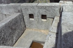 Mura-Poligonali-Incisioni-Altari-Edifici-Rupestri-Megaliti-Machu-Picchu-Aguas-Calientes-Urubamba-Cusco-Perù-156