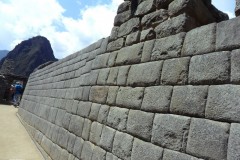 Mura-Poligonali-Incisioni-Altari-Edifici-Rupestri-Megaliti-Machu-Picchu-Aguas-Calientes-Urubamba-Cusco-Perù-169