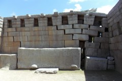 Mura-Poligonali-Incisioni-Altari-Edifici-Rupestri-Megaliti-Machu-Picchu-Aguas-Calientes-Urubamba-Cusco-Perù-56