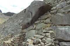 Mura-Poligonali-Incisioni-Altari-Edifici-Rupestri-Megaliti-Machu-Picchu-Aguas-Calientes-Urubamba-Cusco-Perù-94