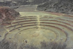 Terrazze-Circolari-Megaliti-Moray-Saline-Maras-Cusco-Perù-18