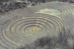 Terrazze-Circolari-Megaliti-Moray-Saline-Maras-Cusco-Perù-19