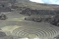 Terrazze-Circolari-Megaliti-Moray-Saline-Maras-Cusco-Perù-22