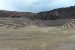 Terrazze-Circolari-Megaliti-Moray-Saline-Maras-Cusco-Perù-4