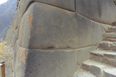 Ollantaytambo-Mura-Megalitiche-Peru-26