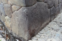 Ollantaytambo-Mura-Megalitiche-Peru-3