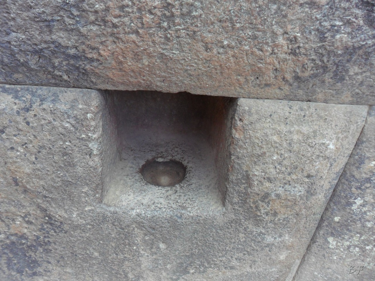 Mura-Poligonali-Megaliti-Altari-Rupestri-Pisac-Cusco-Perù-29