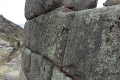 Mura-Poligonali-Megaliti-Altari-Rupestri-Pisac-Cusco-Perù-13