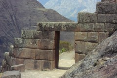 Mura-Poligonali-Megaliti-Altari-Rupestri-Pisac-Cusco-Perù-28