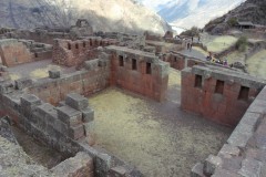 Mura-Poligonali-Megaliti-Altari-Rupestri-Pisac-Cusco-Perù-41