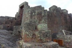 Mura-Poligonali-Megaliti-Altari-Rupestri-Pisac-Cusco-Perù-59