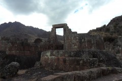 Mura-Poligonali-Megaliti-Altari-Rupestri-Pisac-Cusco-Perù-61