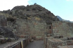Mura-Poligonali-Megaliti-Altari-Rupestri-Pisac-Cusco-Perù-62