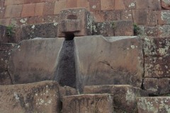 Mura-Poligonali-Megaliti-Altari-Rupestri-Pisac-Cusco-Perù-69