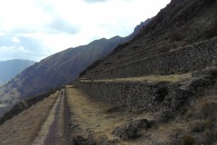 Mura-Poligonali-Megaliti-Altari-Rupestri-Pisac-Cusco-Perù-82