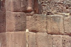 Parco-Archeologico-Megaliti-Rumicolca-Cusco-Perù-10