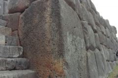 Sacsayhuamán-Mura-Megalitiche-Poligonali-Cusco-Peru-10