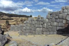 Sacsayhuamán-Mura-Megalitiche-Poligonali-Cusco-Peru-19