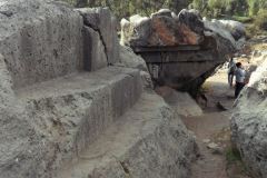 Sacsayhuamán-Mura-Megalitiche-Poligonali-Cusco-Peru-43