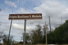 Chiesa-cripta-rupestre-Basiliana-di-San-Michele-Ceglie-Messapica-Brindisi-Puglia-Italia-4