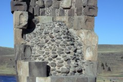 Torri-Poligonali-Megaliti-Sillustani-Puno-Perù-21