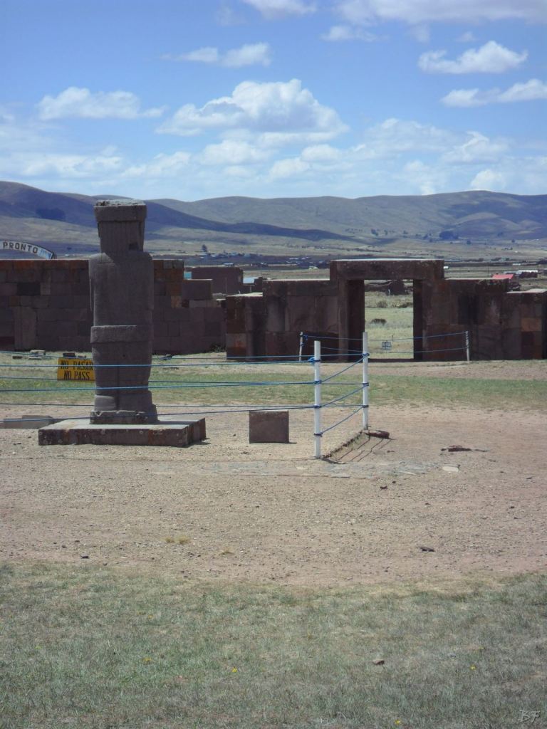 Sito-Megalitico-Piramide-Akapana-Kalasasaya-Menhir-Tiahuanaco-Bolivia-45